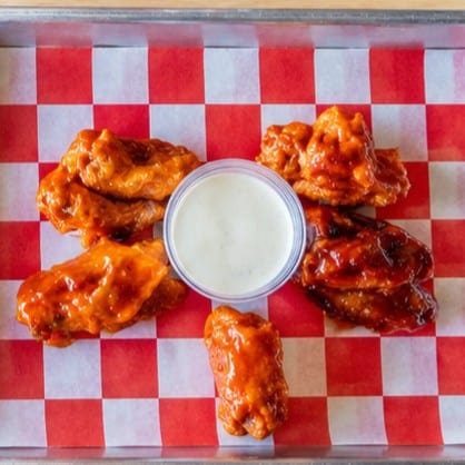 8 Wings.